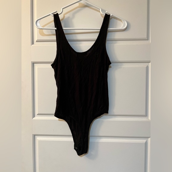 🌸3 FOR 5🌸 Essentials small black body suit - Picture 3 of 4